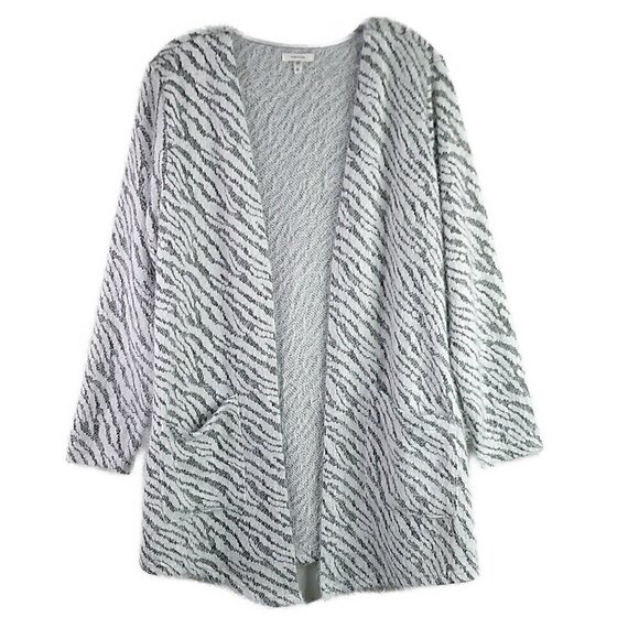 Maurices - Grey/White Soft Animal Print Sweater - Size 0X - Picture 1 of 6
